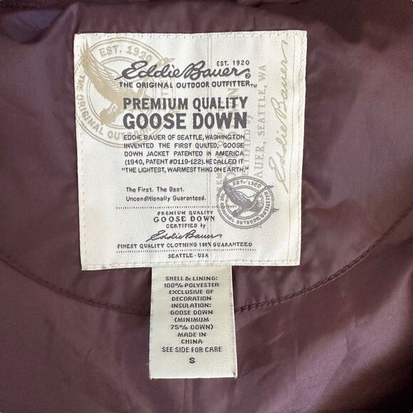 Eddie Bauer ~ Plum Goose Down Puffer Vest ~ Size Small ~ interior zipped pocket - Picture 7 of 13